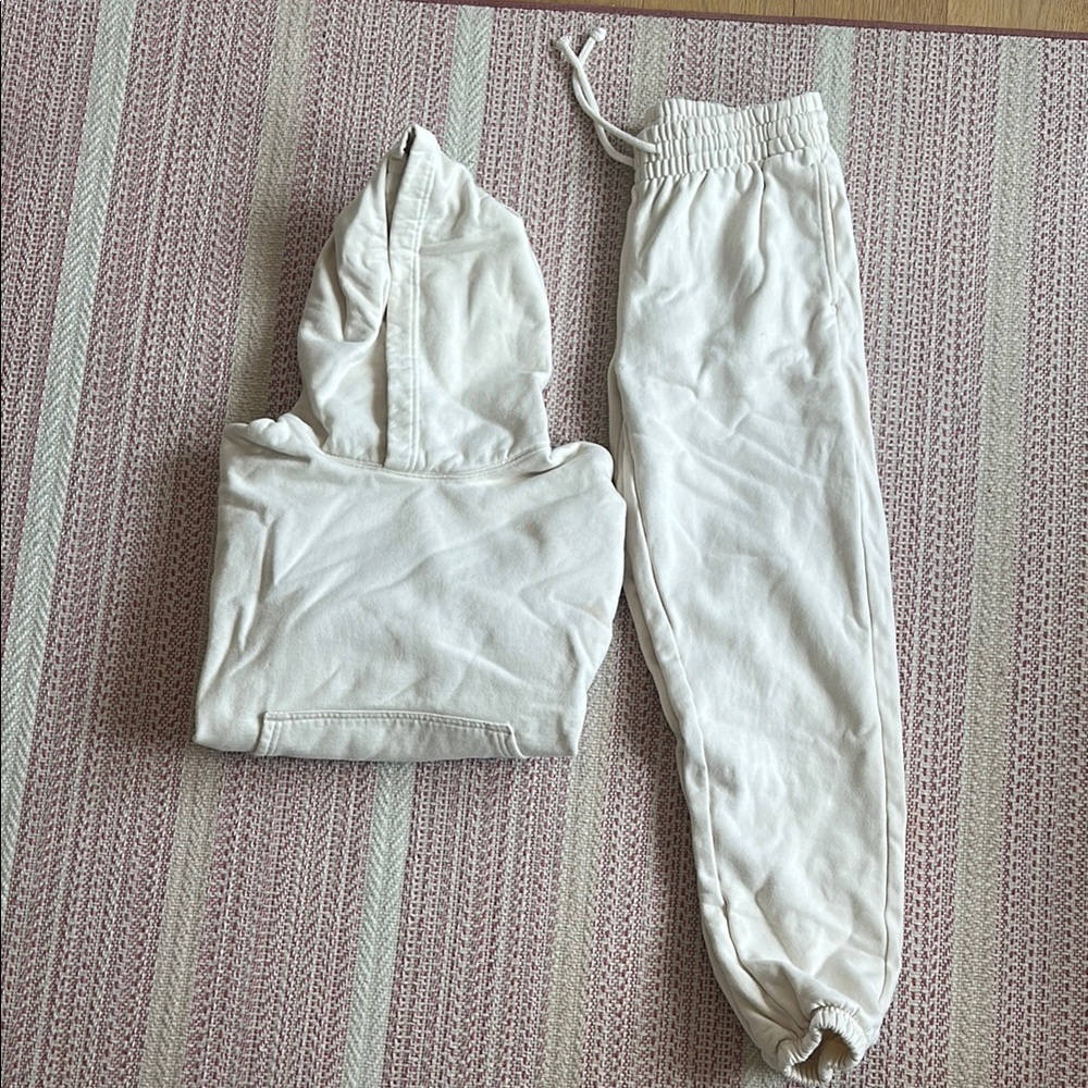 Aritzia Cream Hoodie and Joggers Set